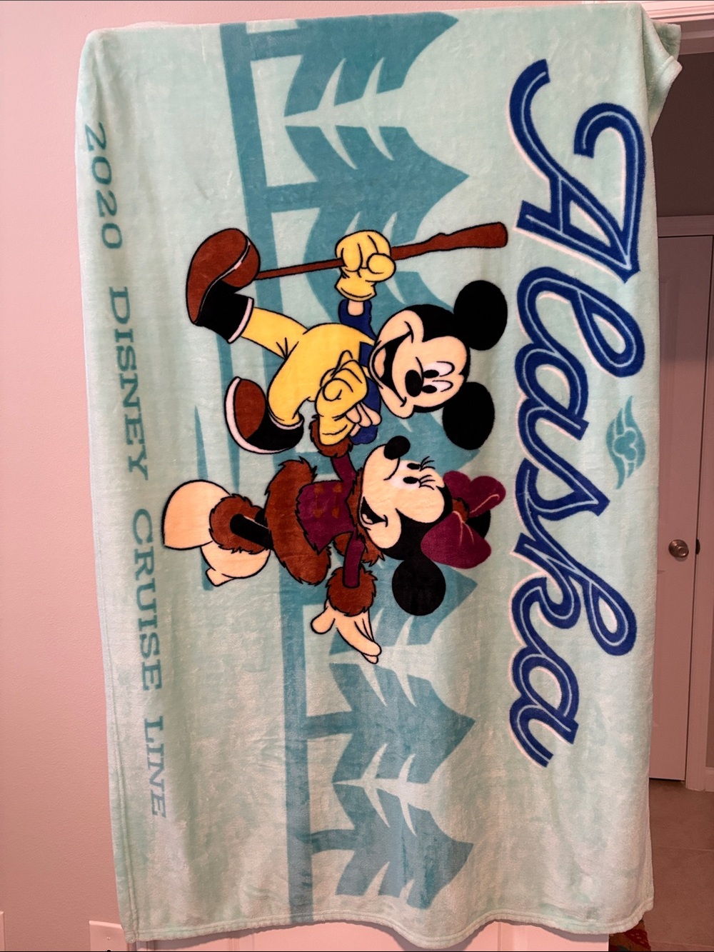 Disney Cruise Alaska 2020 Mickey & Minnie Fleece Blanket Throw